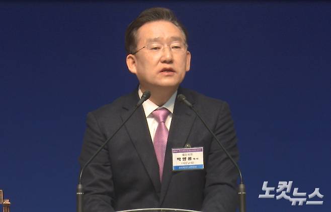 청주시기독교연합회 신임 대표회장에 취임한 청주서문교회 박명룡 목사. 충북CBS