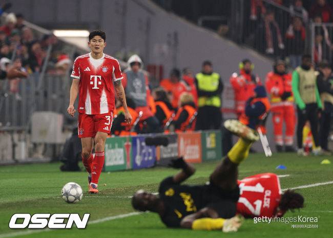 2-0 승리에도 최하 평점…독일 언론, 불필요했다 김민재 퇴장에 냉정→최저 평점 부여