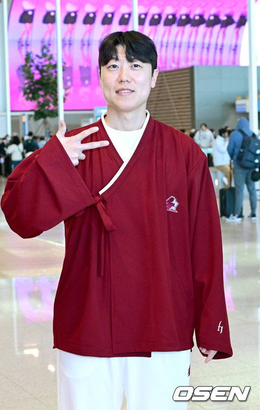 “키움 선수가 왜 계속 오냐!” 친정팀 롯데에서 운동한 이적생, 황성빈은 피하고 싶다 “무조건 웃길 것 같아”