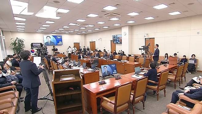 23일 오전 10시 국회에서 시작된 이혜훈 후보자에 대한 인사청문회는 24일 오전 0시 55분께 산회하며 마무리됐다. (SBS 캡처)