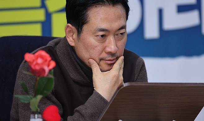 장동혁 국민의힘 대표가 단식 기간 중 생각에 잠긴 모습. (국민의힘)