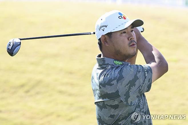 김시우의 2라운드 경기 모습 [Denis Poroy-Imagn Images/로이터=연합뉴스]