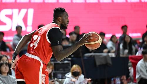 워니 트리플더블 폭발한 프로농구 SK, 가스공사 잡고 20승 달성(종합)