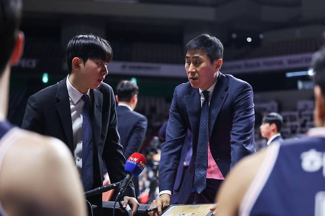 [현장인터뷰] 너무나 침울했던 KCC 이상민 감독 주력들, 100% 컨디션 아니야. 전반 수비가 문제