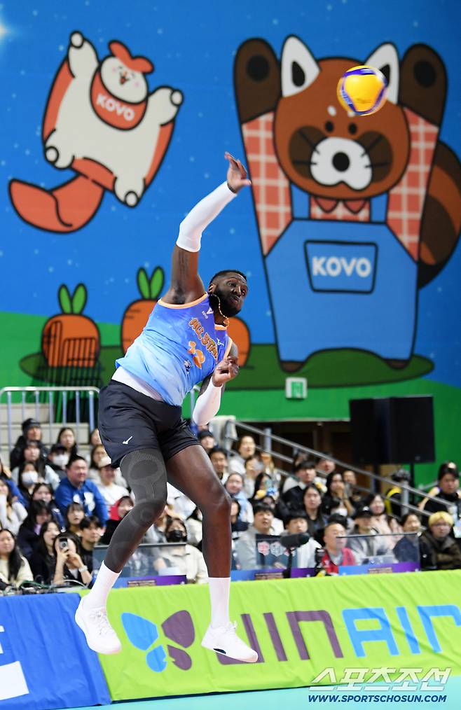 2025-2026 V리그 올스타전이 25일 춘천시 호반체육관에서 열렸다. 스파이크 서브 킹 콘테스트에 참가한 베논. 춘천=박재만 기자 pjm@sportschosun.com/2026.01.25/