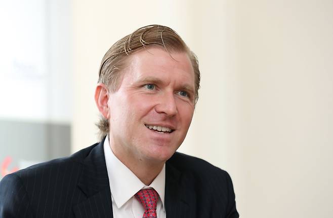 엘브리지 콜비 미 국방부 정책담당 차관이 지난 2024년 5월 본지가 주최한 아시안리더십콘퍼런스(ALC)에 참석해 인터뷰를 하고 있다. /오종찬 기자