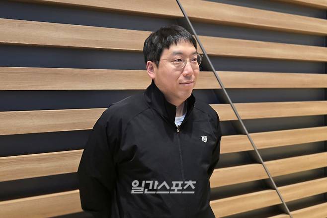 지난 21일 출국한 KT 김현수. 인천공항=윤승재 기자