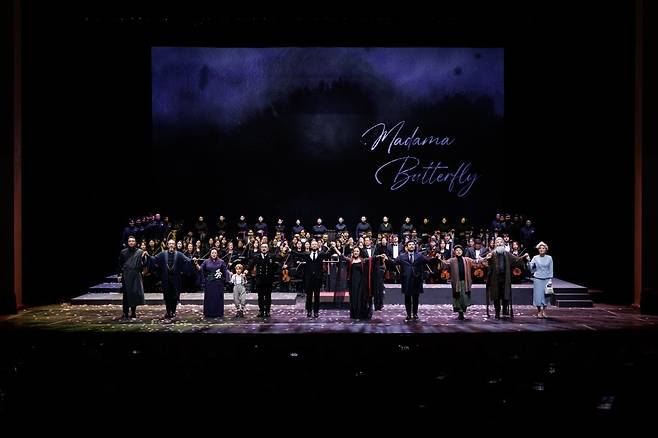 강릉시립교향악단 정기연주회 오페라 <나비부인> 커튼콜 / 사진 제공. 강릉시립교향악단.