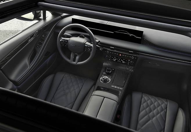 속까지 검은(?) 제네시스 G80 블랙 [사진출처=현대차]