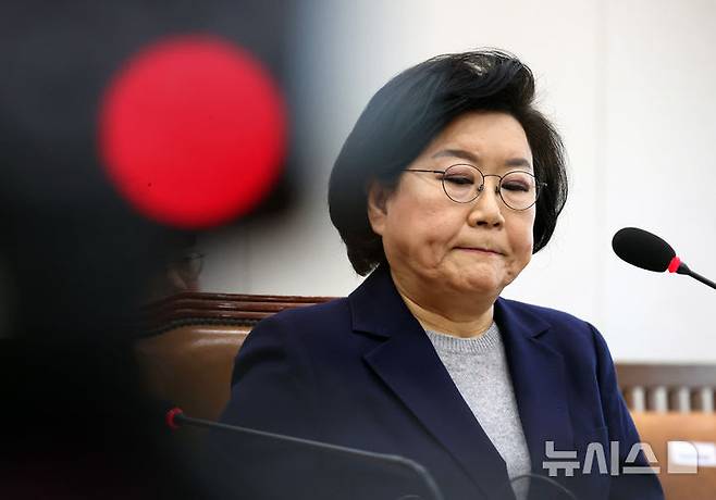 [서울=뉴시스] 고승민 기자 = 이혜훈 기획예산처 장관 후보자가 23일 오전 서울 여의도 국회 재정경제기획위원회 전체회의에서 열린 인사청문회에 출석해 있다.(공동취재) 2026.01.23. photo@newsis.com