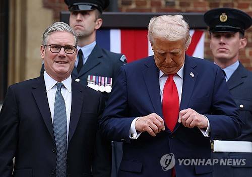 키어 스타머 영국 총리와 도널드 트럼프 미국 대통령 [EPA 연합뉴스 자료사진]