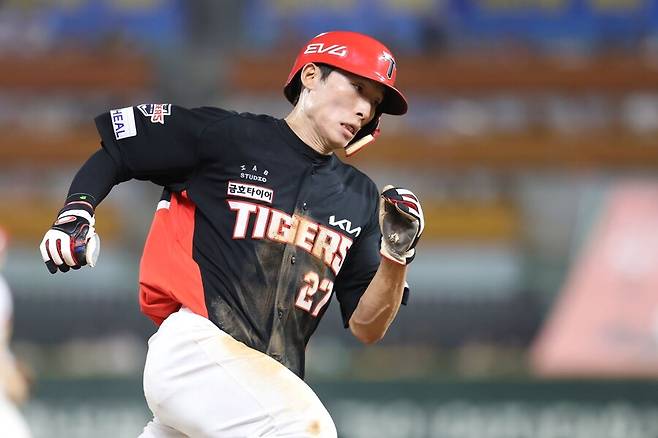 ▲ 김호령은 올해까지 좋은 활약을 펼칠 경우 FA 시장의 다크호스가 될 수 있다 ⓒKIA타이거즈