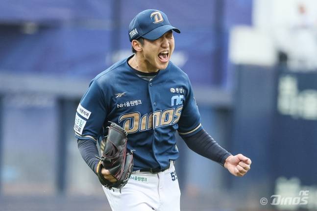 구창모가 지난해 와일드카드 결정 1차전에서 호투 후 포효하고 있다. /사진=NC 다이노스 제공