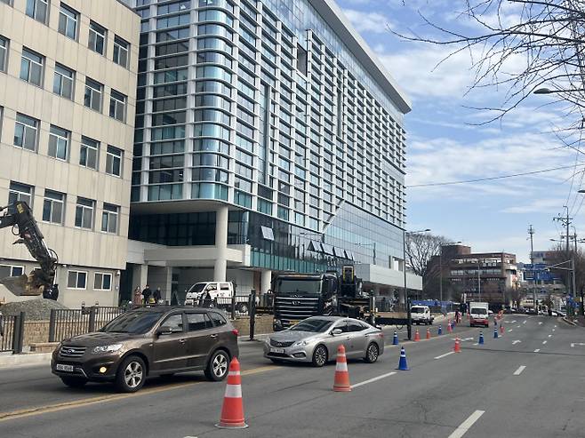 광주광역시 북구는 신청사 건립을 마무리하고 26일부터 5개국 17부서가 신청사에서 업무를 시작한다. 사진은 신청사 전경. /박건우 기자