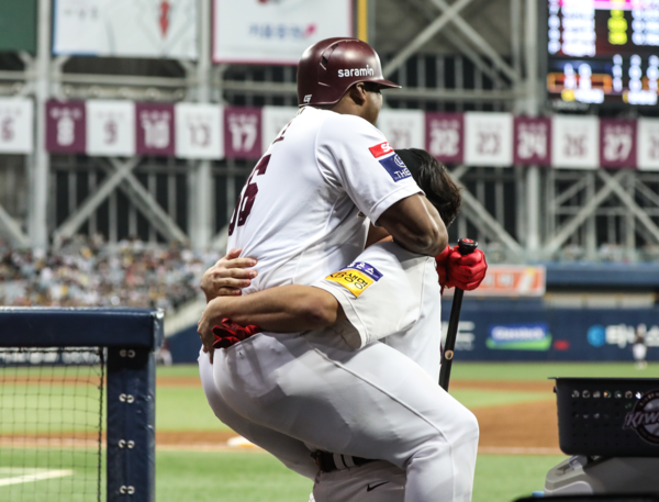 기뻐하는 푸이그(사진=키움)