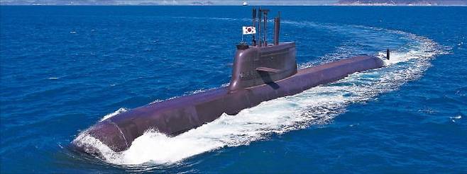 한화오션이 국내 기술로 건조한 첫 3000t급 잠수함 ‘장보고-Ⅲ’ 모습. ﻿[한화오션]
