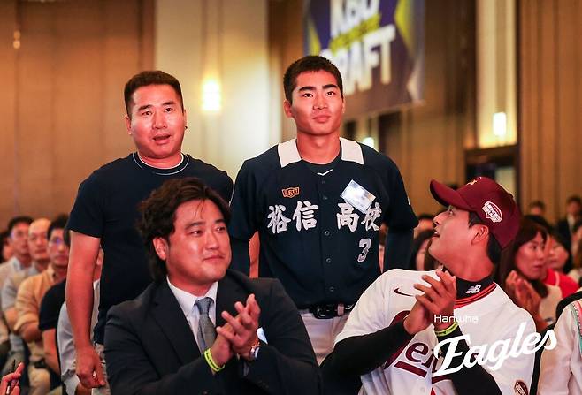 ▲ 공수주를 모두 갖춘 것으로 평가되며 한화의 좋은 평가를 이끈 유신고 오재원 ⓒ한화이글스