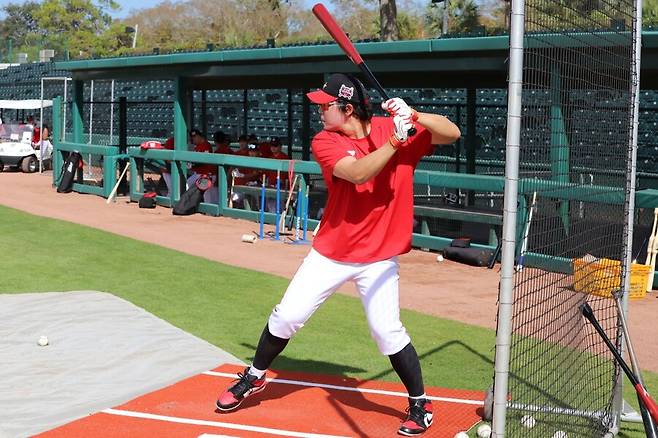 ▲ 한유섬은 비시즌 동안 몸을 잘 만들며 장타력 부활의 기대감을 한몸에 모으고 있다 ⓒSSG랜더스