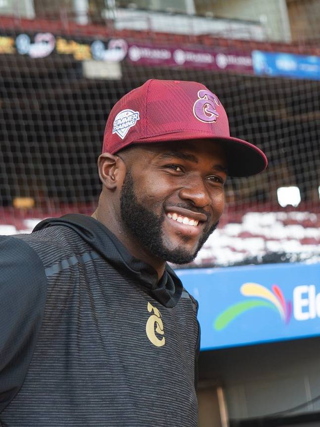 새롭게 팀에 합류한 플로리얼. /사진=토마테로스 데 쿨리아칸 구단 공식 SNS