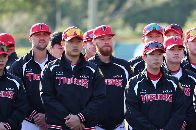 일본 가고시마현 아마미오시마에서 훈련 중인 KIA 타이거즈 선수단 모습. /사진=KIA 타이거즈 제공
