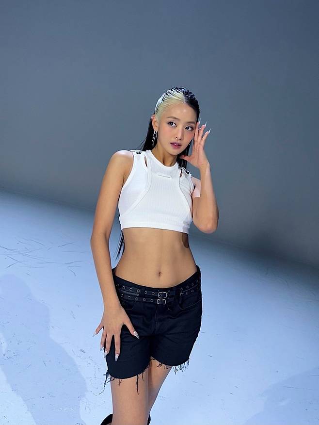 아이들 민니. 민니 SNS.