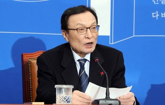 더불어민주당 대표 시절인 2020년 1월 신년 기자회견을 하고 있는 이해찬. 김경호 선임기자