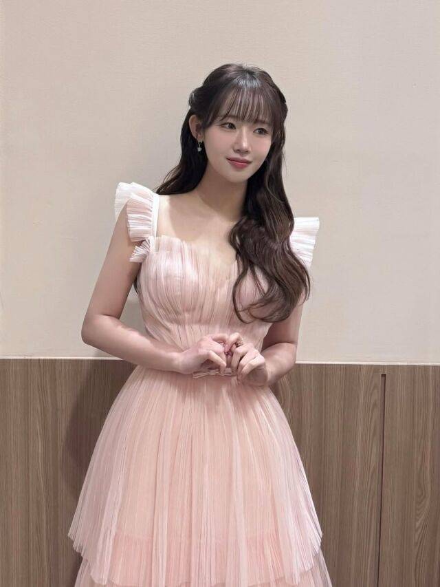 최유정이 한층 달라진 분위기의 비주얼로 시선을 사로잡았다. / 최유정 SNS