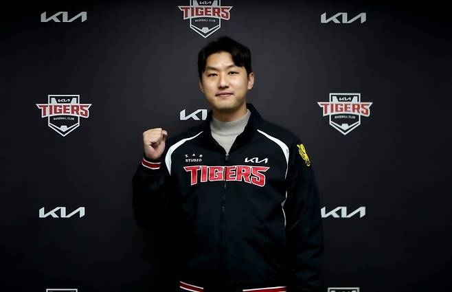 ▲ KIA는 불펜 전력 보강이 필요하다는 공감대가 형성되고 시장 상황이 만들어지자 빠르게 의사 결정을 해 김범수와 홍건희(두산)를 영입해 뜻을 이뤘다 ⓒKIA 타이거즈