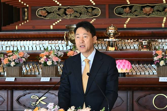 신년하례법회 참석한 오세훈 서울시장 오세훈 서울시장이 27일 조계사 대웅전에서 열린 '2026 한국불교종단협의회 신년하례법회'에서 축사하고 있다. [서울시 제공. 재판매 및 DB 금지]