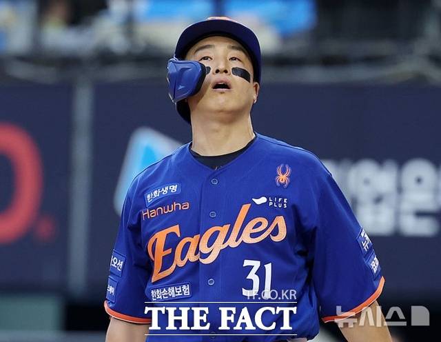 ‘FA 신청’의 그늘…‘자기 객관화’에 실패한 손아섭 [김대호의 야구생각]