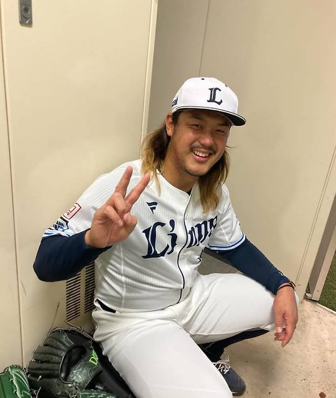 2026시즌 일본 프로야구 세이부에서 1년 더 뛰는 다카하시 코나. 개인 SNS 캡처