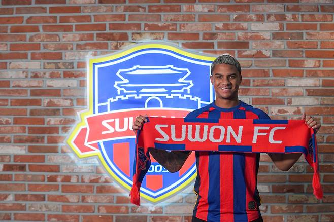 [공식발표] K리그2 수원FC, DF 델란 영입 “한국 커피가 너무 맛있어”