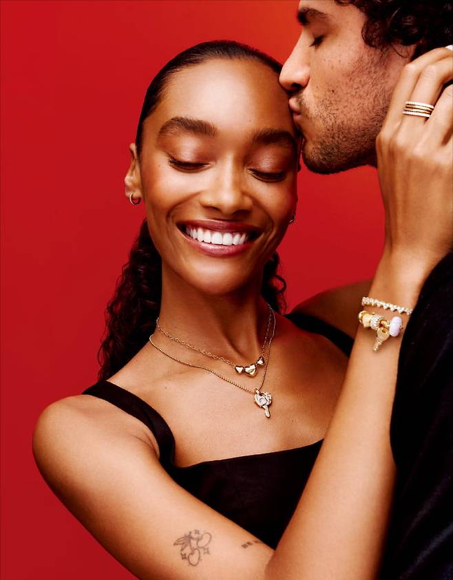 판도라의 2026년 ‘언락 러브(Unlock Love)’ 컬렉션. 판도라 제공