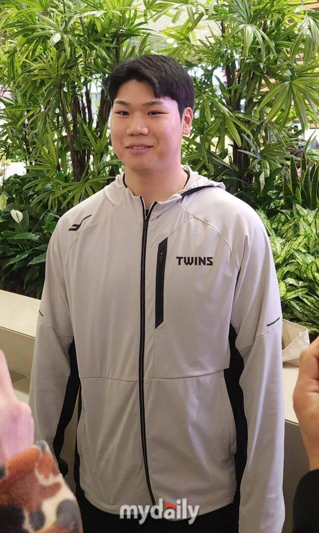 제가 무서운 친구들과 야구를 했더라 23년 문동주→24년 김도영→25년 안현민→26년은? 잊힌 03년생 1차지명 좌완의 귀환