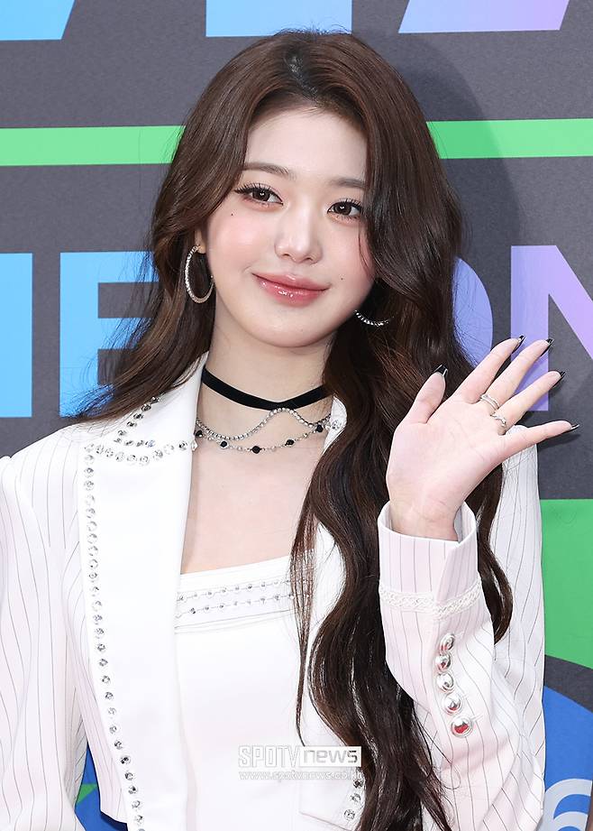 스타쉽 측 '포에버 체리', 장원영 개인 사업 아냐…상업적 도용 막기 위한 상표권 등록[전문]