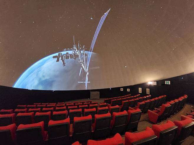 ▲ 최신식 디지털 플라네타리움으로 교체한 구미과학관.