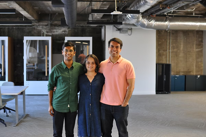 유토리 공동창업자의 모습. 좌측부터 아비셱 다스, 데비 파리크, 드루브 바트라. 유토리 제공