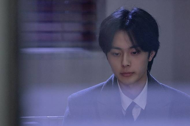 영화 〈사채소년〉