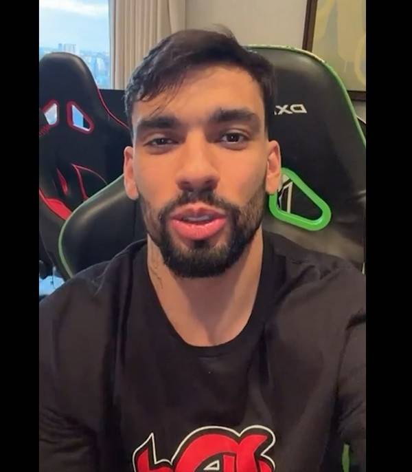 플라멩구 이적 절차를 밟고 있는 루카스 파케타. 플라멩구 홈페이지 캡처