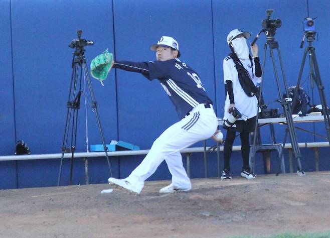 “다 스트라이크네?” 두산의 이치로, 역시 정교하다 [IS 시드니]