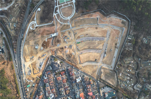 사파지구 도시개발사업 부지 조성 현장./창원시/