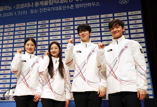 피겨스케이팅 이해인(왼쪽부터), 신지아, 차준환, 김현겸은 2014년 소치 대회 김연아의 은메달 이후 12년 만에 메달 획득에 도전한다. 사진=연합뉴스