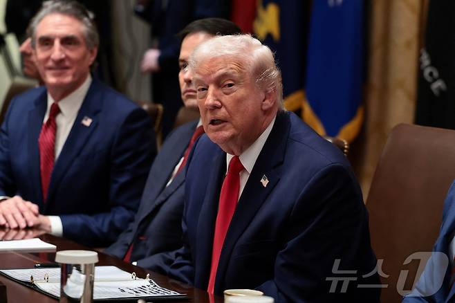 도널드 트럼프 미국 대통령이 29일(현지시간) 워싱턴DC 백악관에서 각료회의를 주재하고 있다. 2026.01.29. ⓒ 로이터=뉴스1 ⓒ News1 류정민 특파원