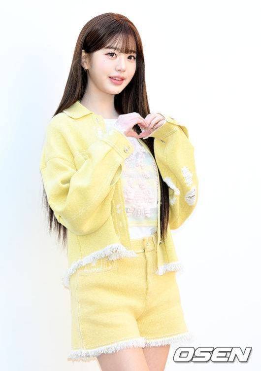 [OSEN=조은정 기자]한 하이엔드 캐시미어 브랜드의 컬렉션 출기 기념 포토 행사가 29일 서울 성동구에서 열렸다.  이날 행사에는 아이브 장원영, NCT 양양, 더보이즈 현재, 앤팀 의주가 참석했다.  아이브 장원영이 포즈를 취하고 있다. 2026.01.29 /cej@osen.co.kr