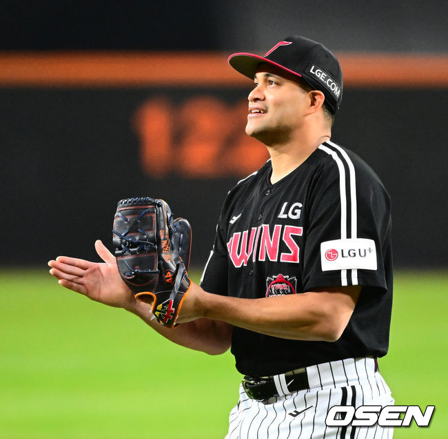 “송아지 17마리 태어났어요” LG 외인, 은퇴 후 재테크 확실하네…소 농장 34마리→51마리 ‘부자 되겠네’