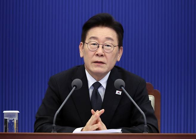 이재명 대통령, 수석보좌관회의 발언 - 이재명 대통령이 29일 청와대에서 열린 수석보좌관회의에서 발언하고 있다.  연합뉴스