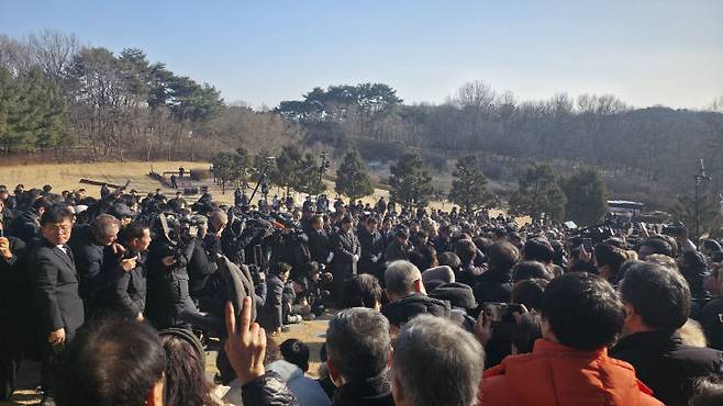 이날 안장식 모습.