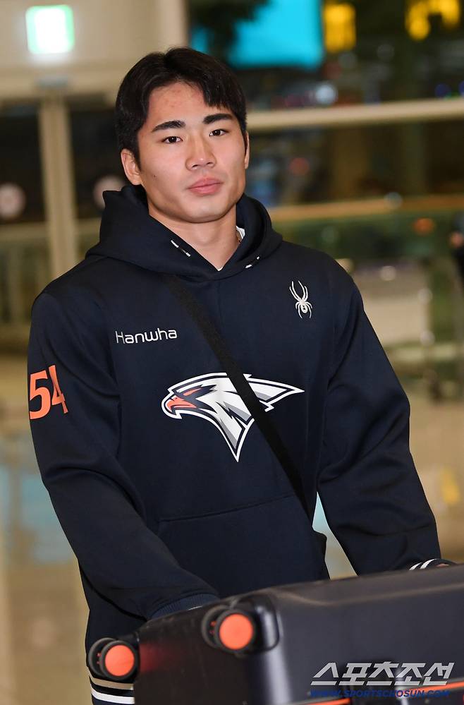 한화 이글스 선수단이 23일 인천국제공항을 통해 스프링캠프가 열리는 호주로 출국했다. 오재원이 출국장으로 향하고 있다. 인천공항=박재만 기자 pjm@sportschosun.com/2026.01.23/