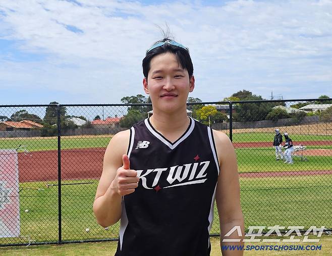 인터뷰에 임한 KT 배제성. 김영록 기자