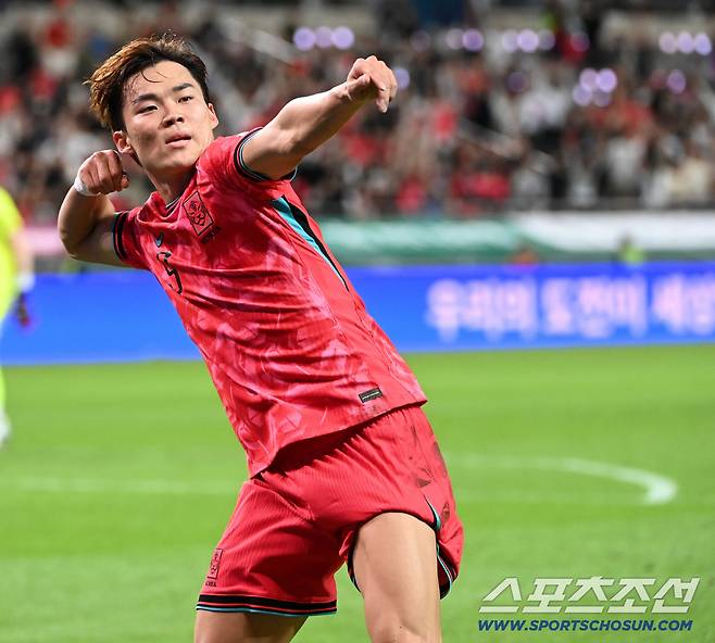 '홍명보호 초대형 호재' 차세대 공격수 오현규, EPL 입성 마지막 희망 살아나...스카이 스포츠 풀럼 1순위 타깃과 협상 멈춰→타결 가능성 의문